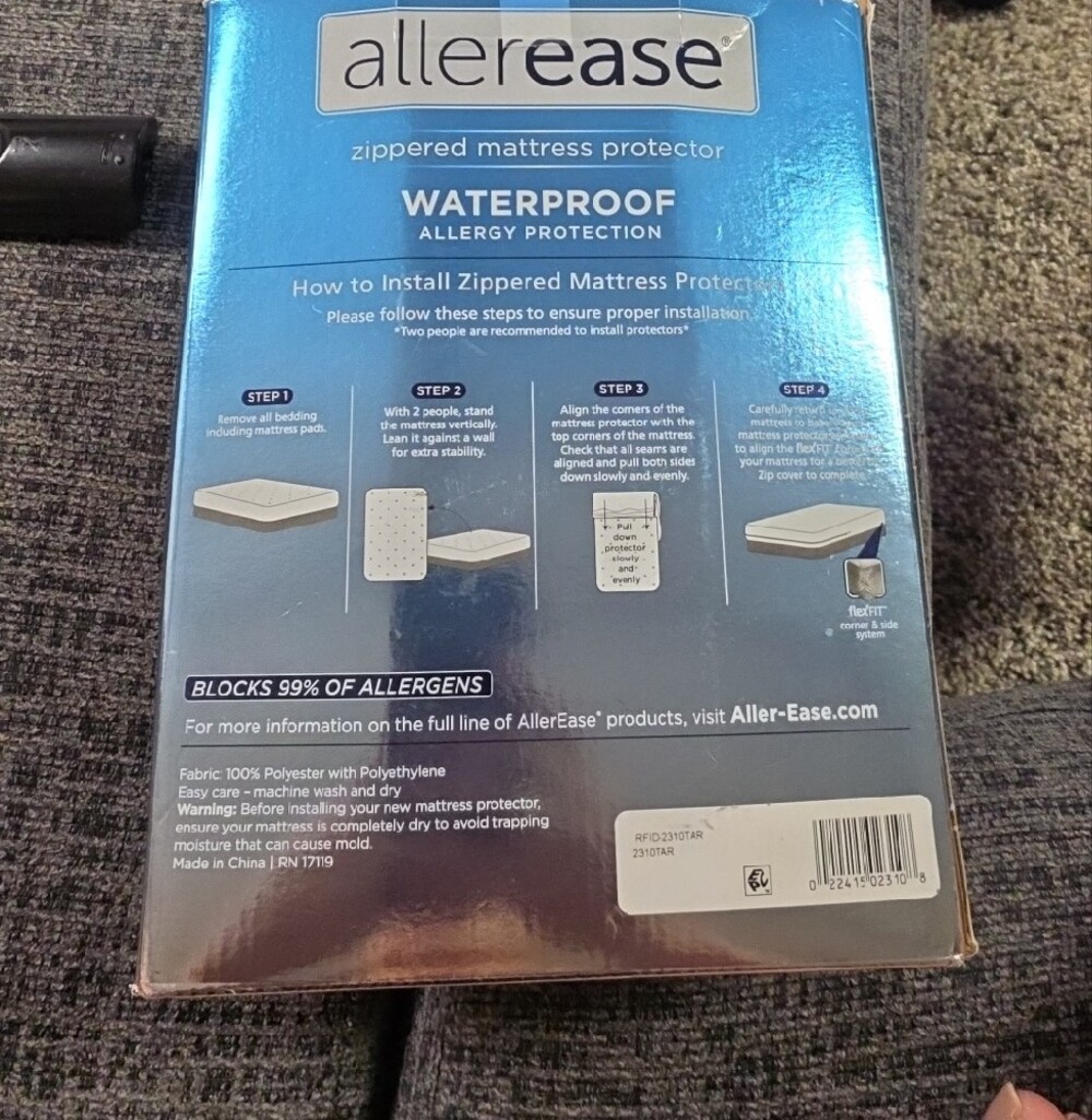 Allerease Waterproof Zippered Mattress Protector - Blue - Picture 2 of 4